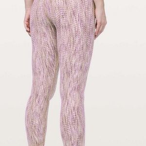 EUC Lululemon Wunder Under High-Rise 7/8 Tight *Full-On Luon 25"